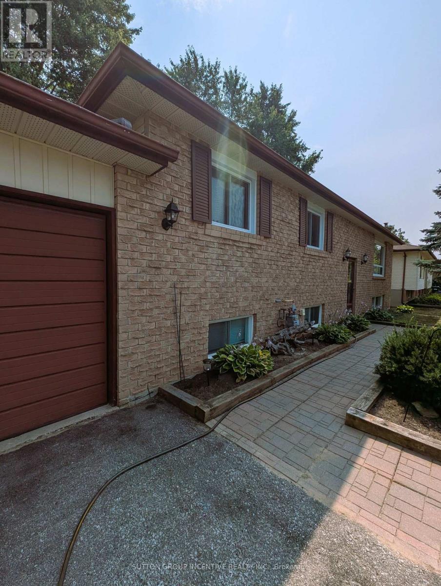 Photo 6 of 2061 Craig Road, Innisfil ON