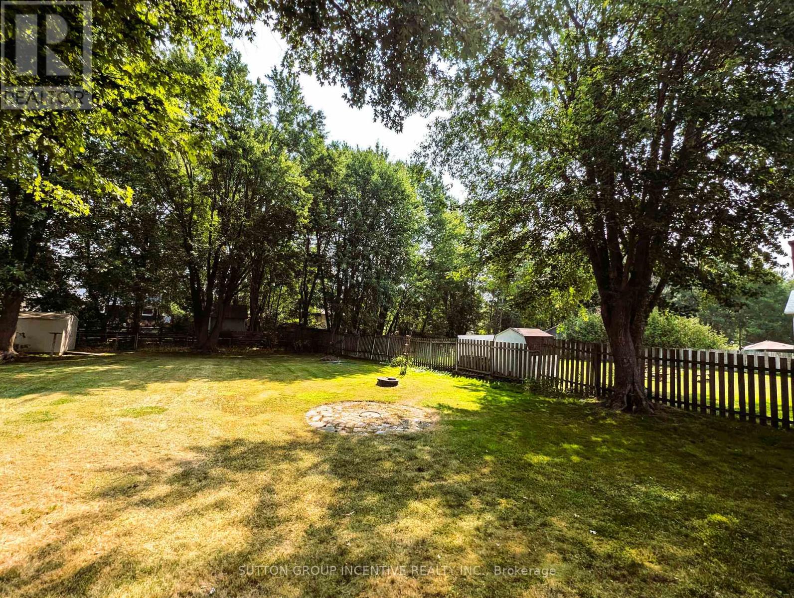Photo 7 of 2061 Craig Road, Innisfil ON