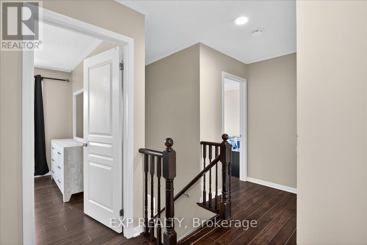 Photo 20 of 38 John W Taylor Avenue, New Tecumseth ON