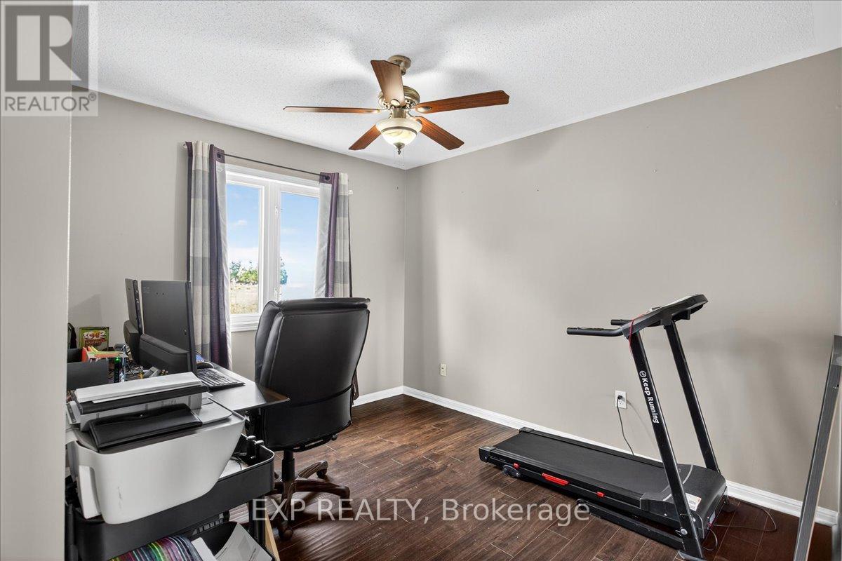 Photo 7 of 38 John W Taylor Avenue, New Tecumseth ON