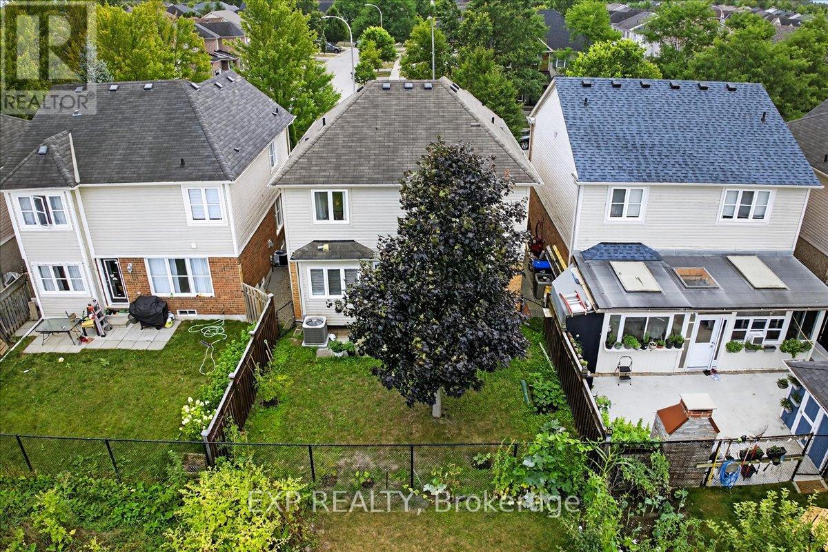 Photo 18 of 38 John W Taylor Avenue, New Tecumseth ON