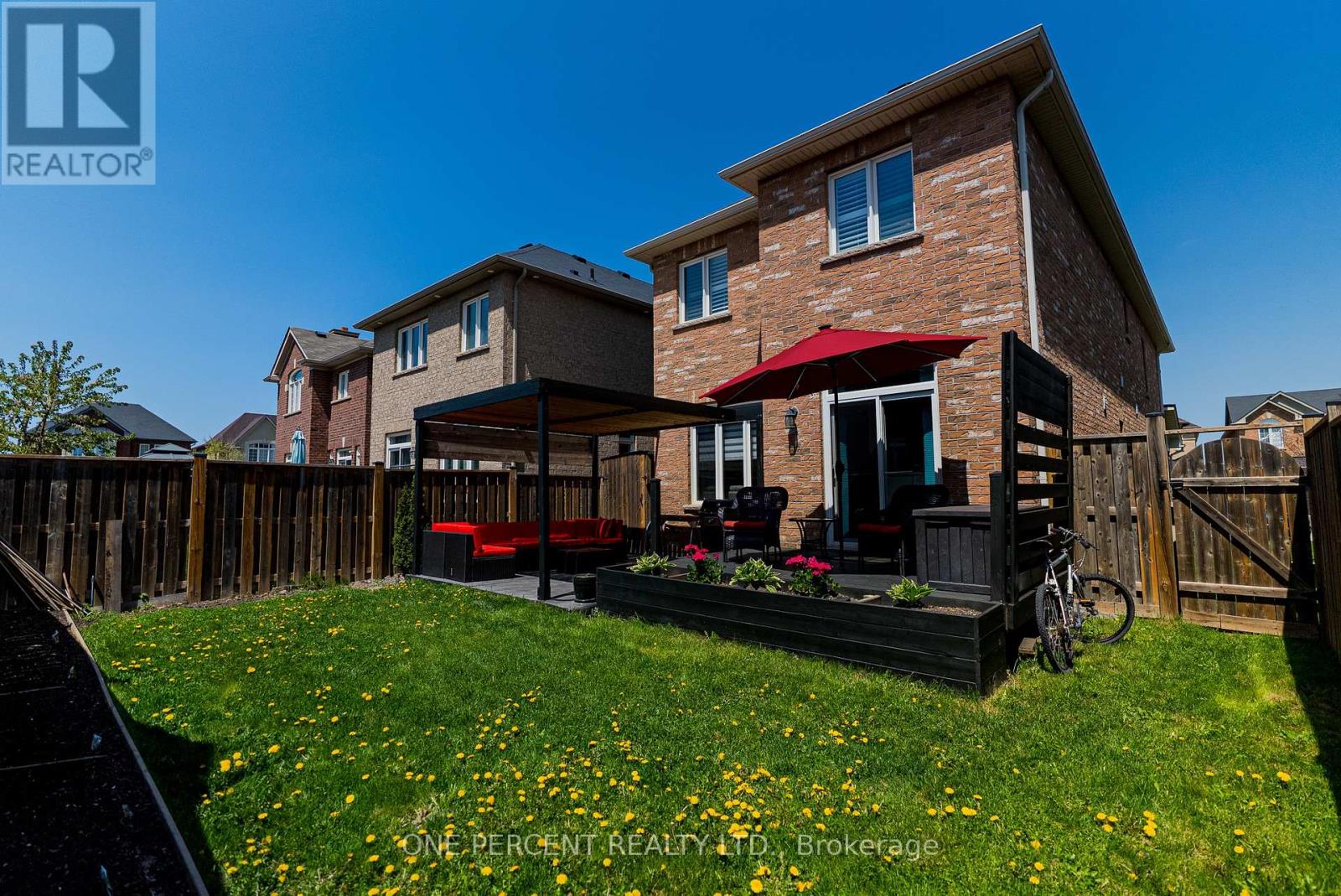 Photo 39 of 6 Duffel Crescent, Halton Hills ON