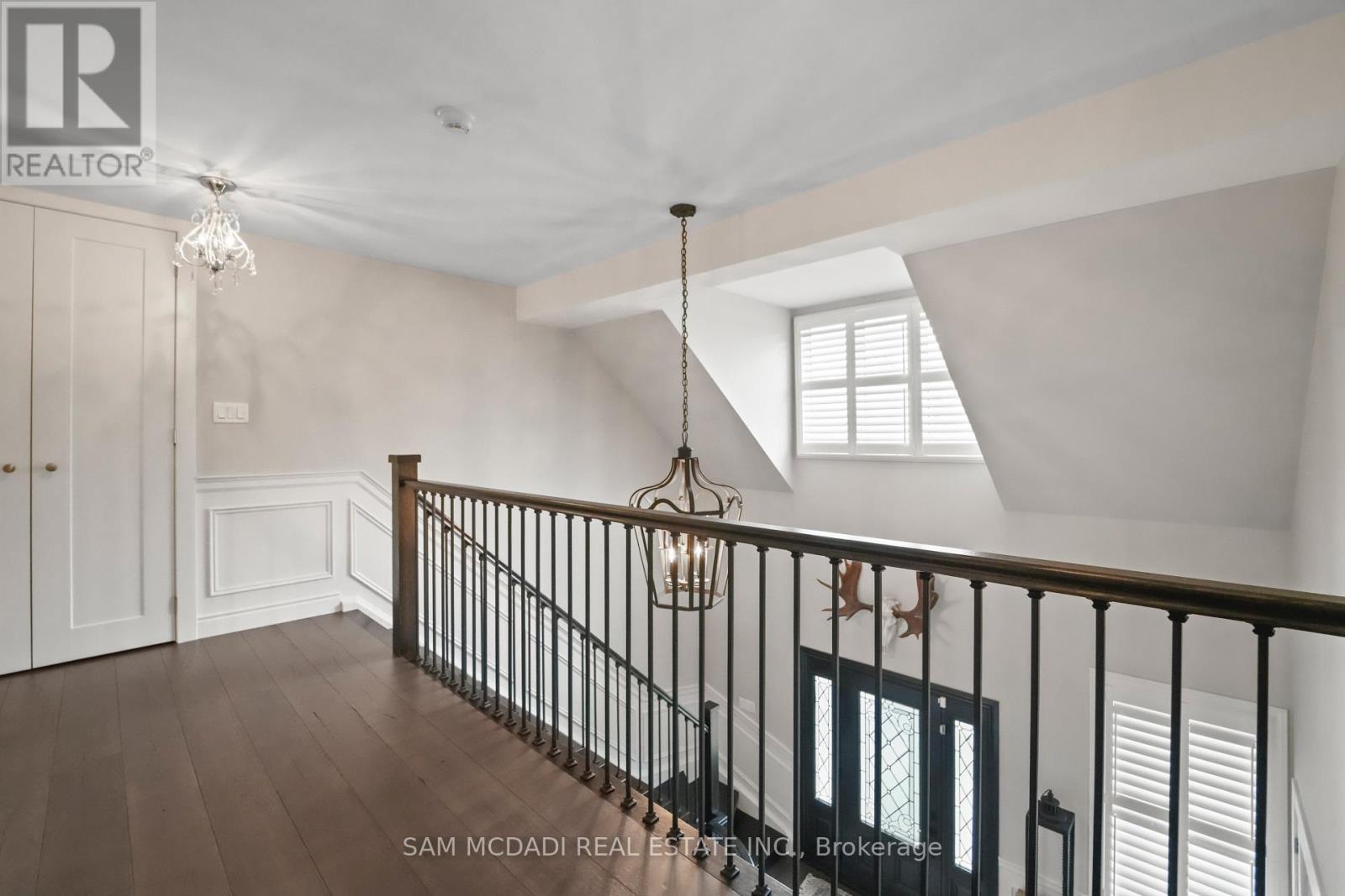 Photo 26 of 2592 Barrisdale Court, Mississauga ON