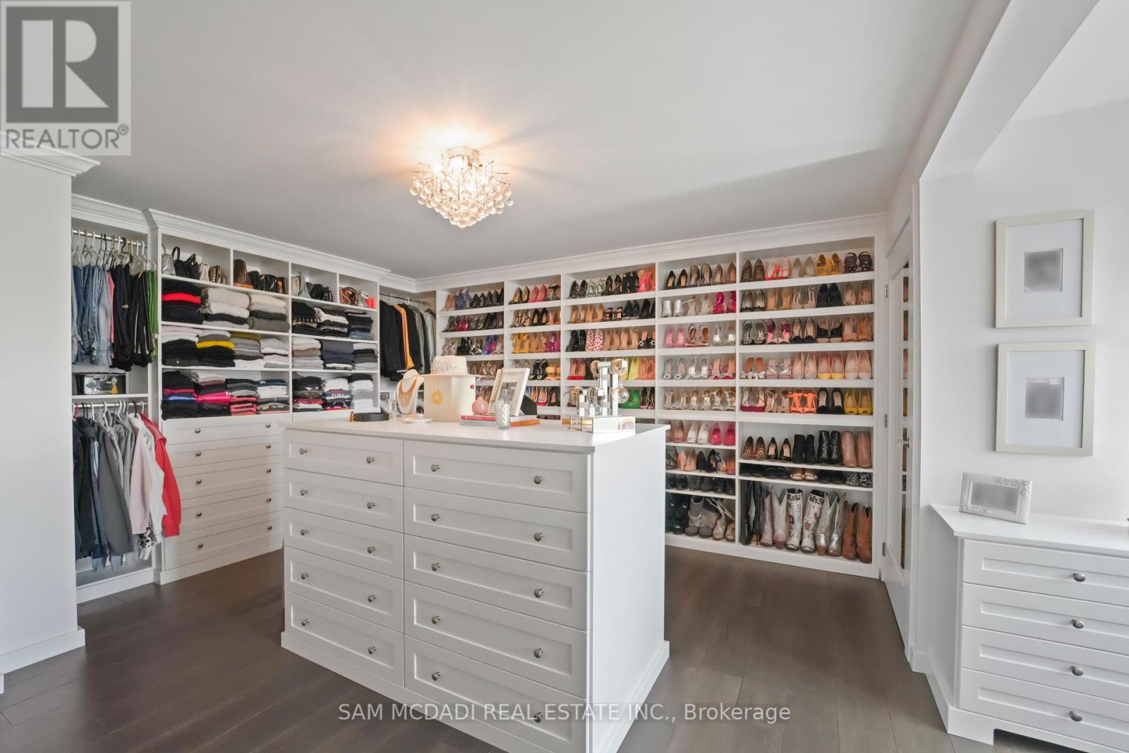 Photo 33 of 2592 Barrisdale Court, Mississauga ON