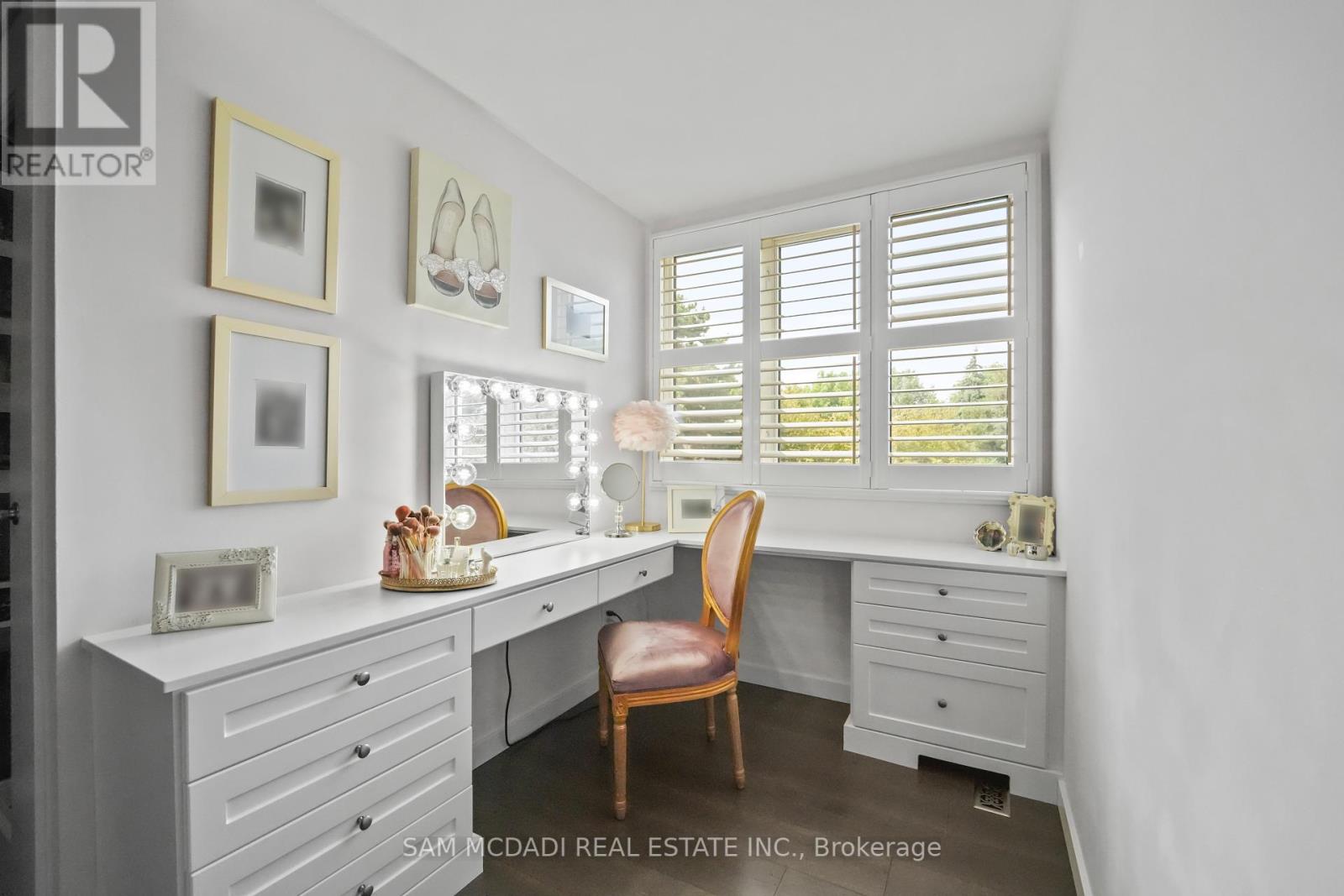 Photo 12 of 2592 Barrisdale Court, Mississauga ON