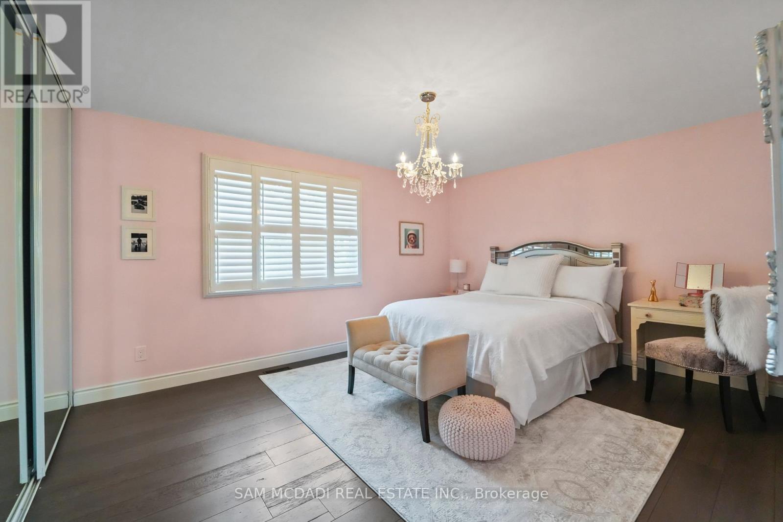 Photo 34 of 2592 Barrisdale Court, Mississauga ON