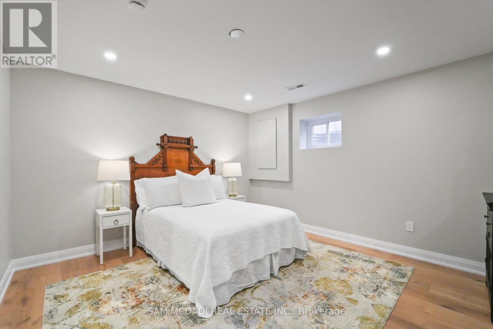 Photo 14 of 2592 Barrisdale Court, Mississauga ON
