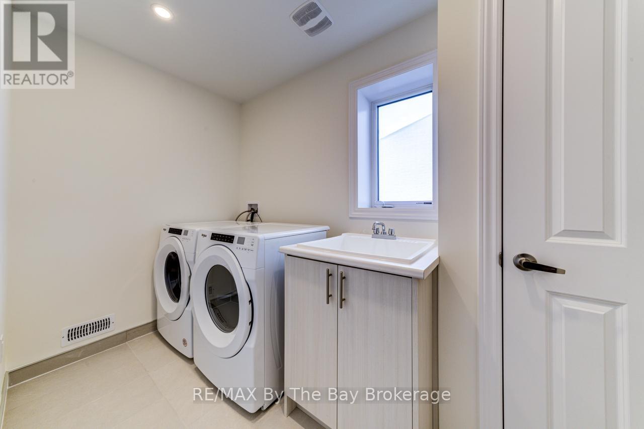 Photo 35 of 19 Sun Valley Avenue, Wasaga Beach ON