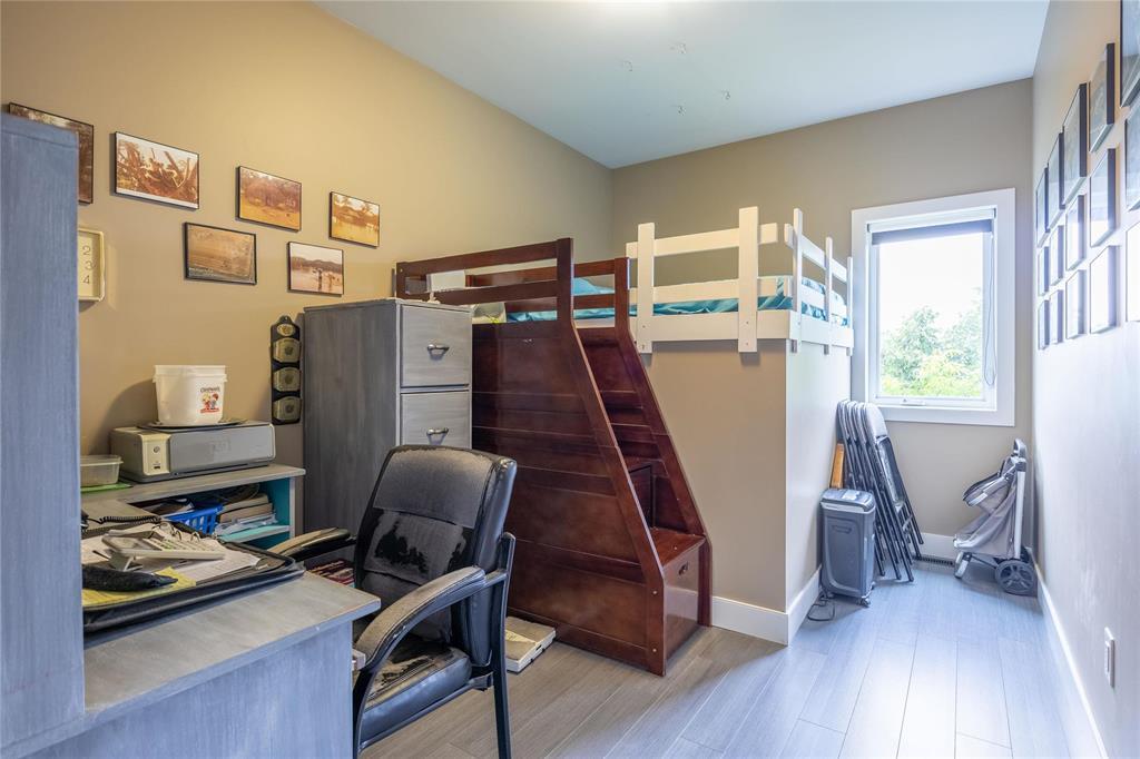 Photo 20 of 21 Slater Place, Steinbach MB