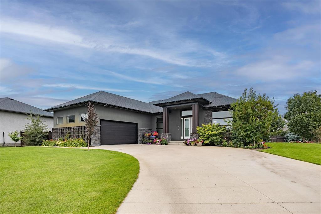 Photo 32 of 21 Slater Place, Steinbach MB