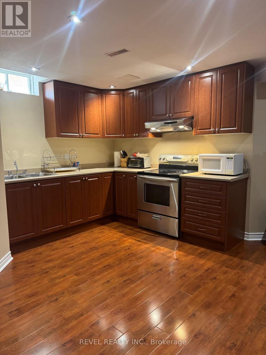 Photo 36 of 56 Redwillow Road, Brampton ON