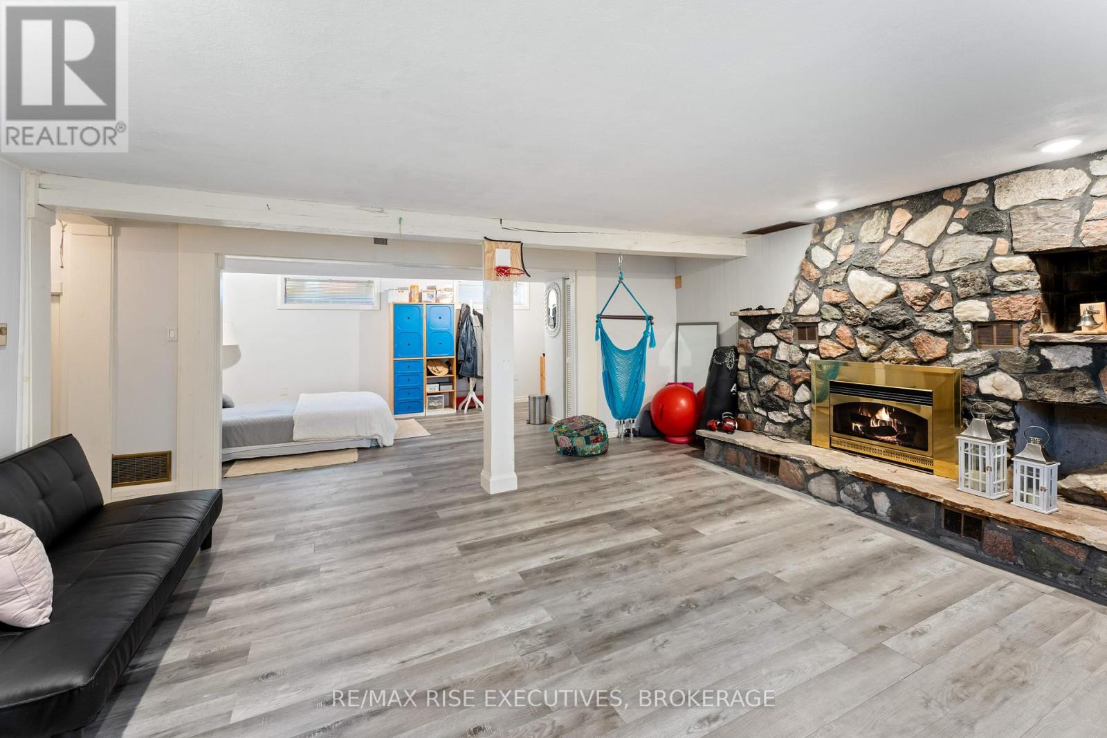 Photo 17 of 883 Percy Crescent, Kingston ON