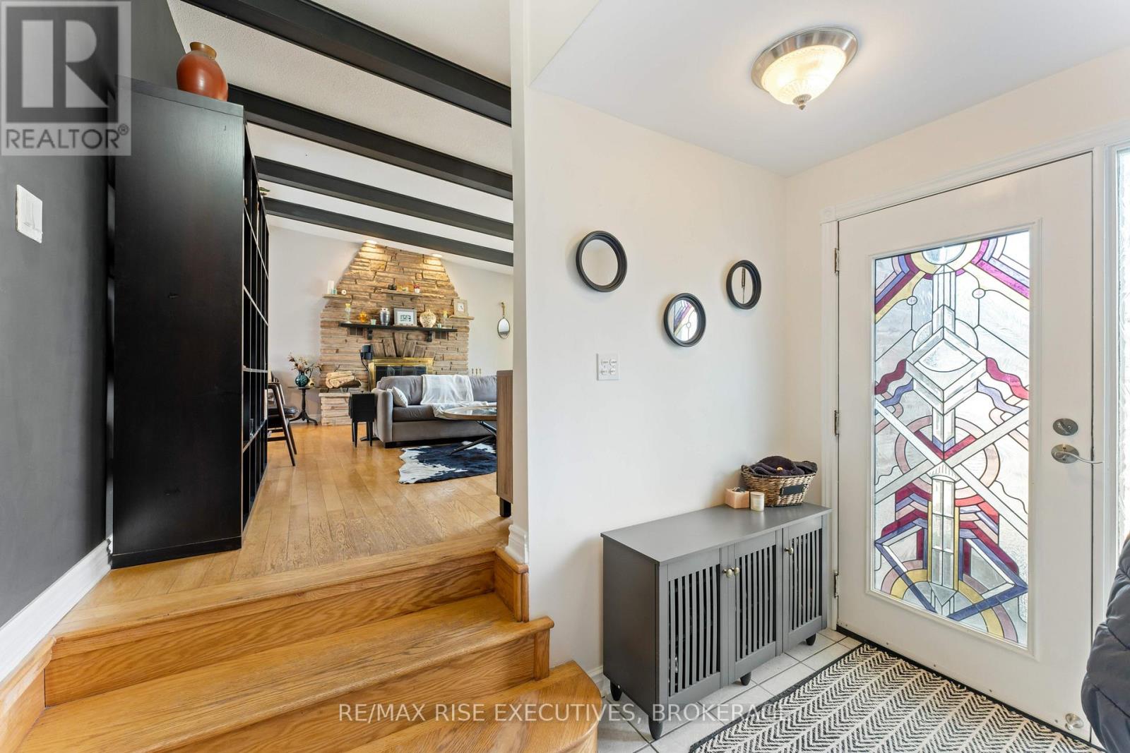 Photo 3 of 883 Percy Crescent, Kingston ON