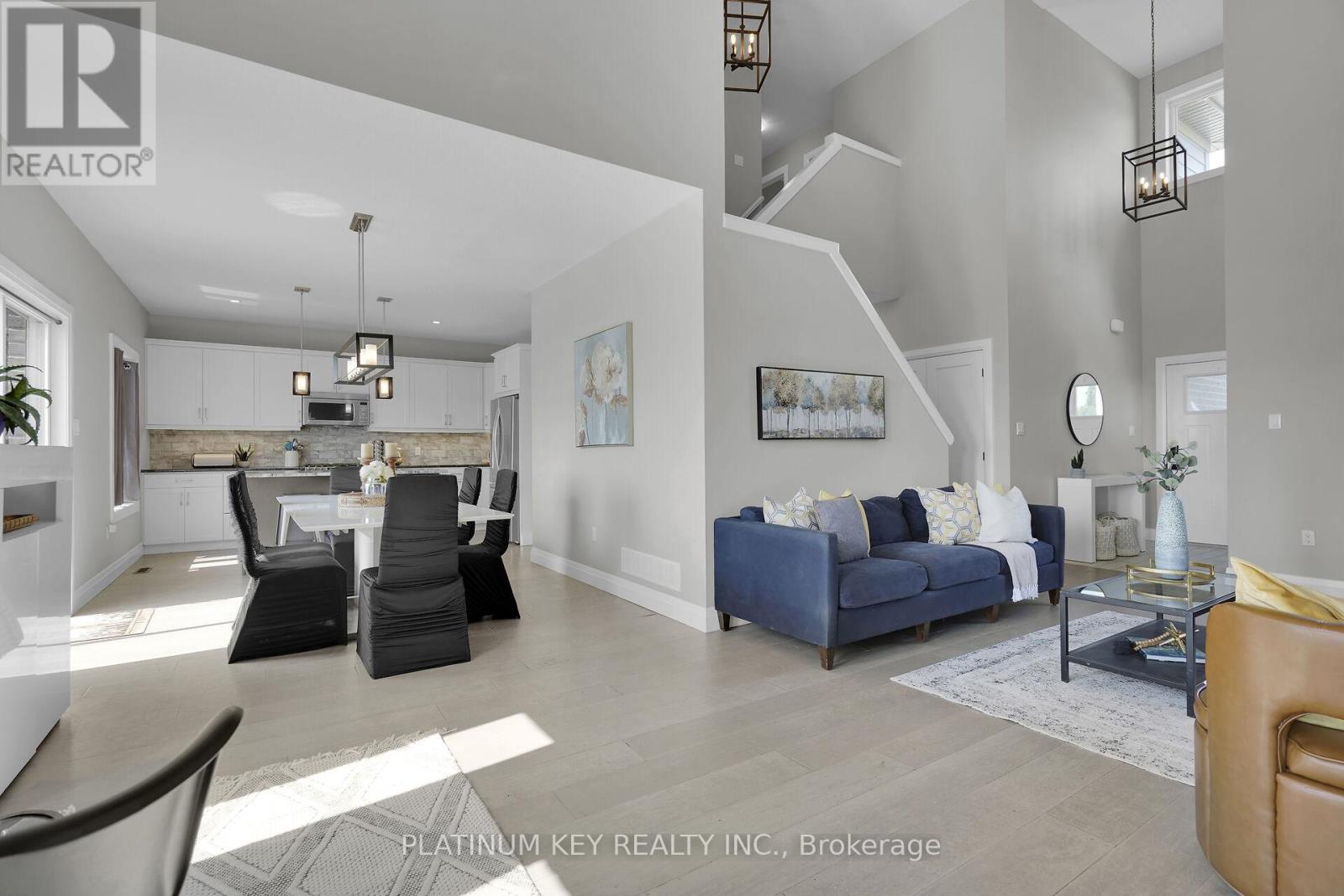 Single Family House for Sale in  SNYDERS AVENUE Central Elgin (Belmont) 