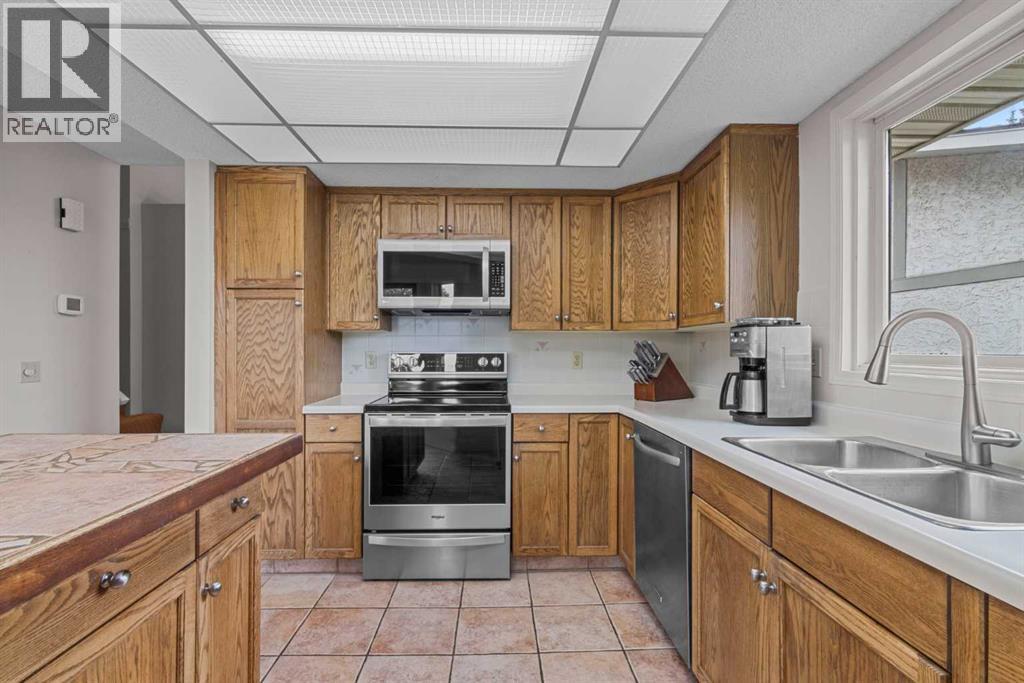 Single Family House for Sale in  Millside Place SW Millrise Calgary 