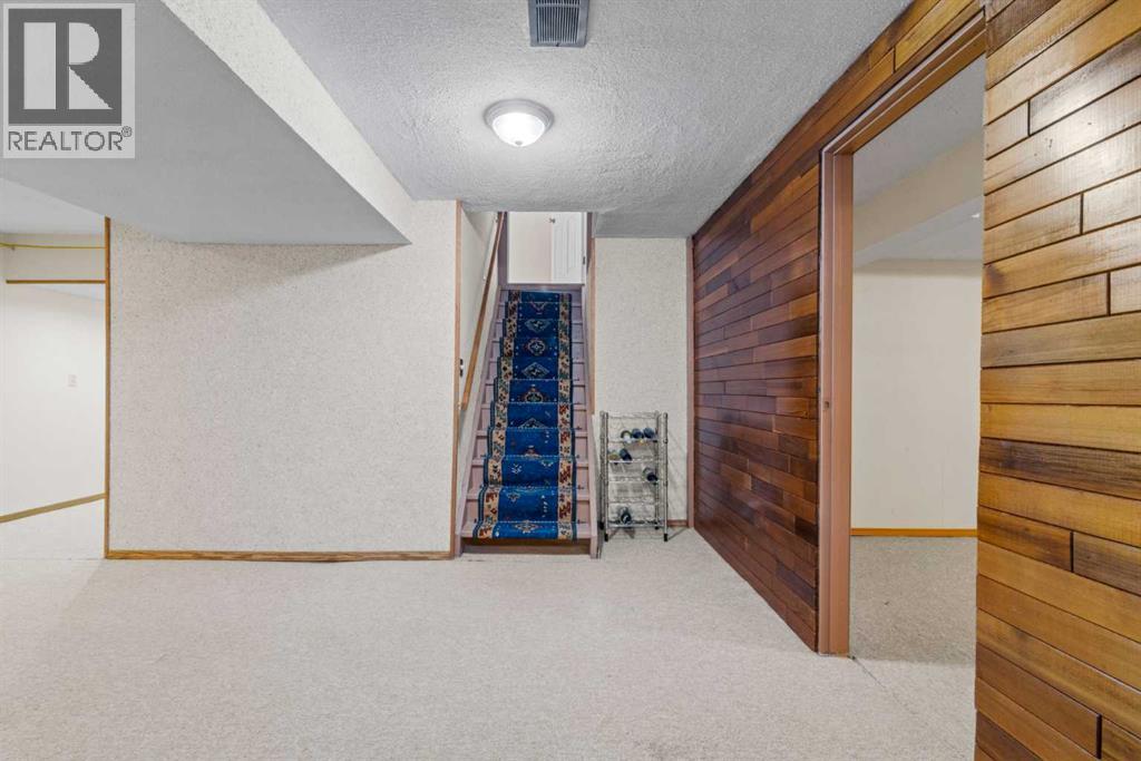 Single Family House for Sale in  Millside Place SW Millrise Calgary 