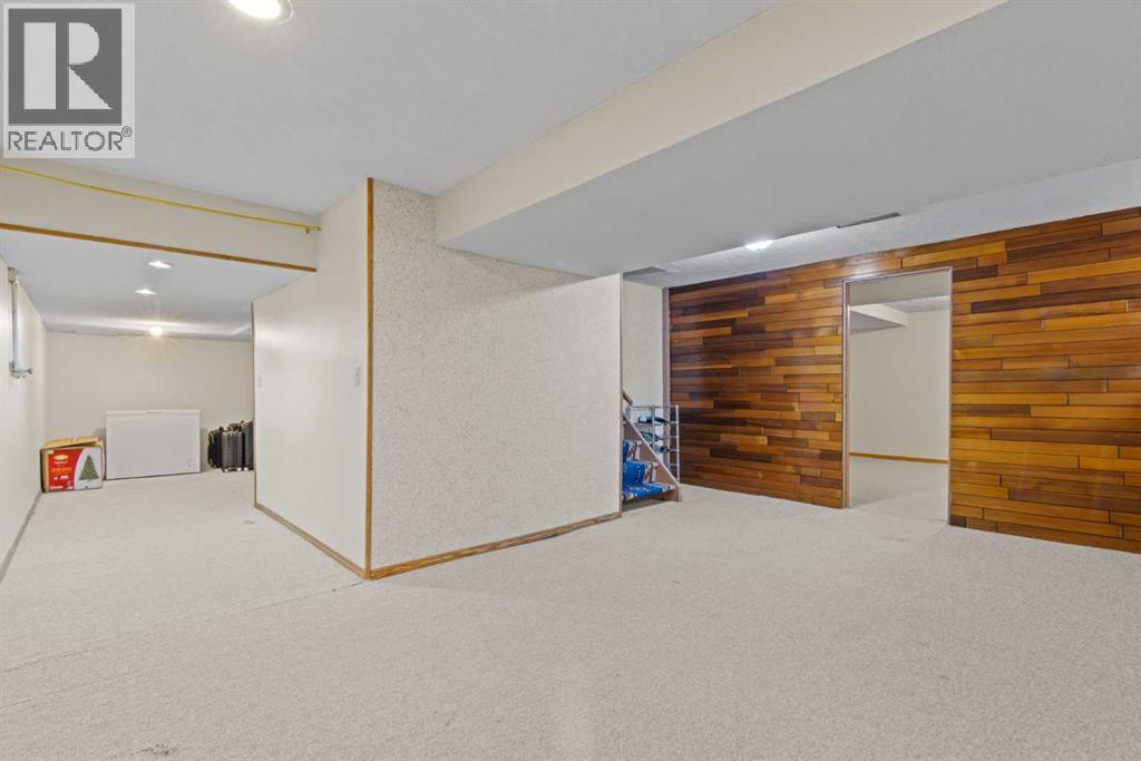 Single Family House for Sale in  Millside Place SW Millrise Calgary 