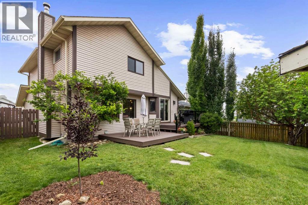 Single Family House for Sale in  Millside Place SW Millrise Calgary 