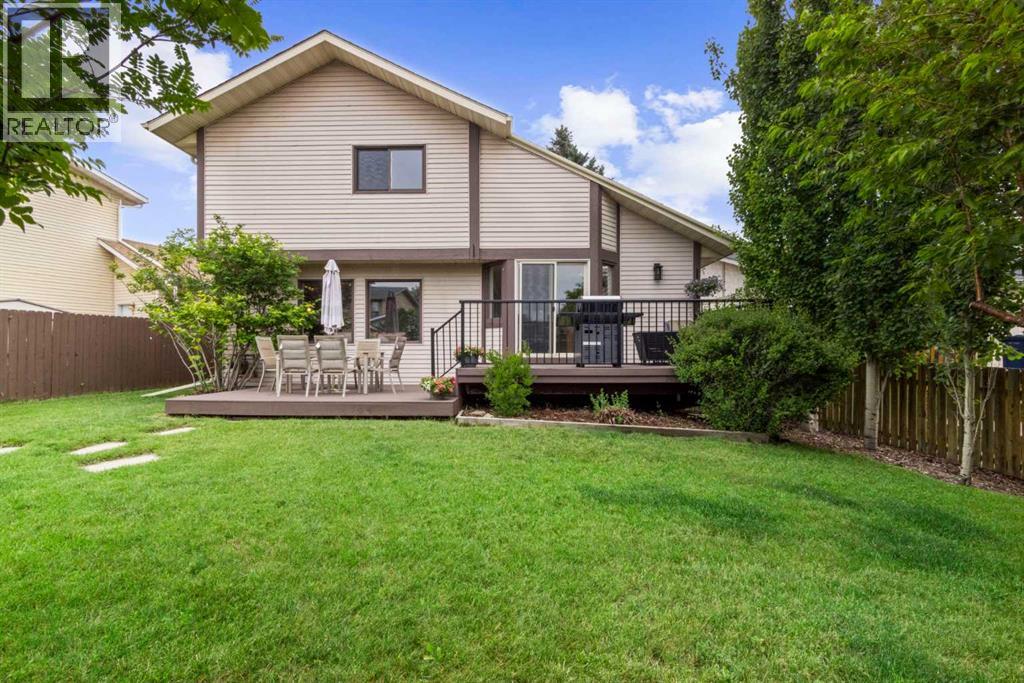 Single Family House for Sale in  Millside Place SW Millrise Calgary 