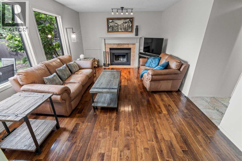 Single Family House for Sale in  Millside Place SW Millrise Calgary 