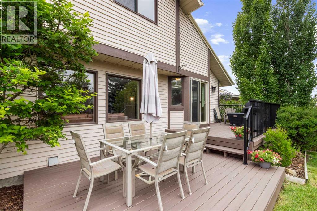 Single Family House for Sale in  Millside Place SW Millrise Calgary 