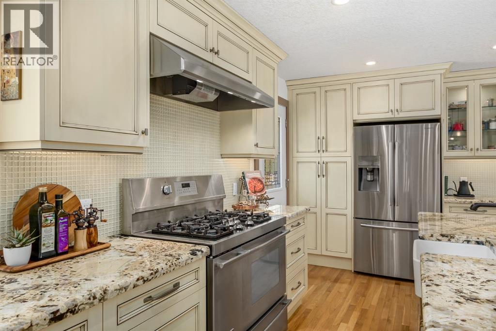 5104 Vallance Crescent NW, Calgary, Alberta