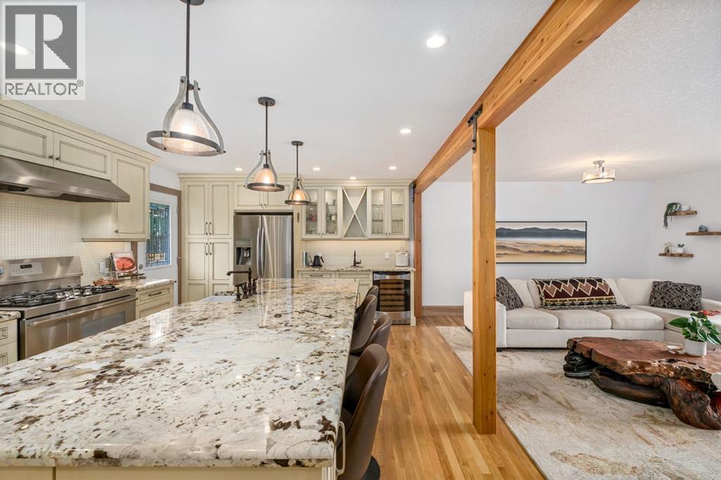 Single Family House 4 Level for Sale in  Vallance Crescent NW Varsity Calgary 