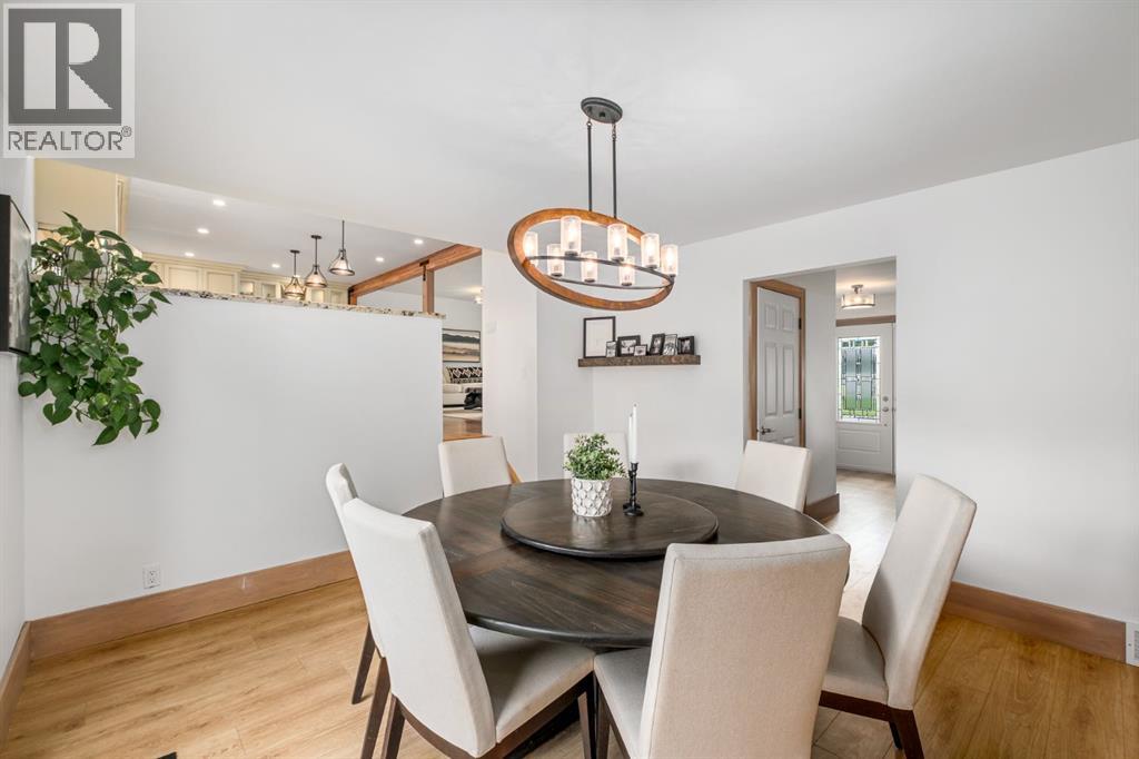 Single Family House 4 Level for Sale in  Vallance Crescent NW Varsity Calgary 