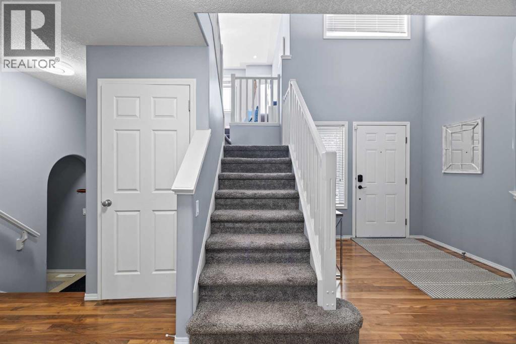 154 Rocky Ridge Close NW, Calgary, Alberta