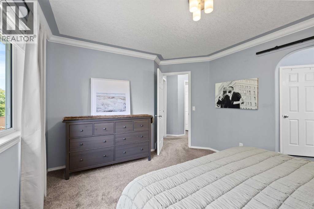 Single Family House for Sale in  Rocky Ridge Close NW Rocky Ridge Calgary 