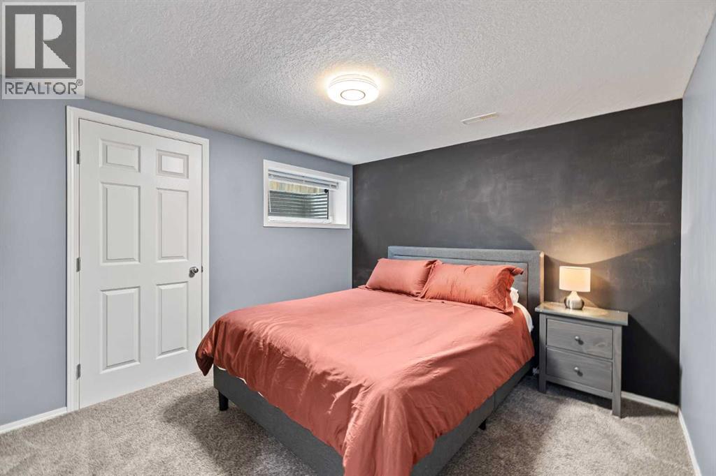 Single Family House for Sale in  Rocky Ridge Close NW Rocky Ridge Calgary 
