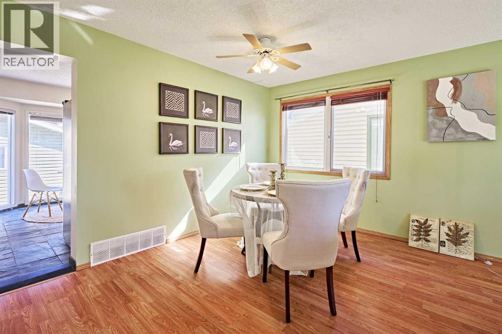 Single Family House for Sale in  Shawmeadows Crescent SW Shawnessy Calgary 