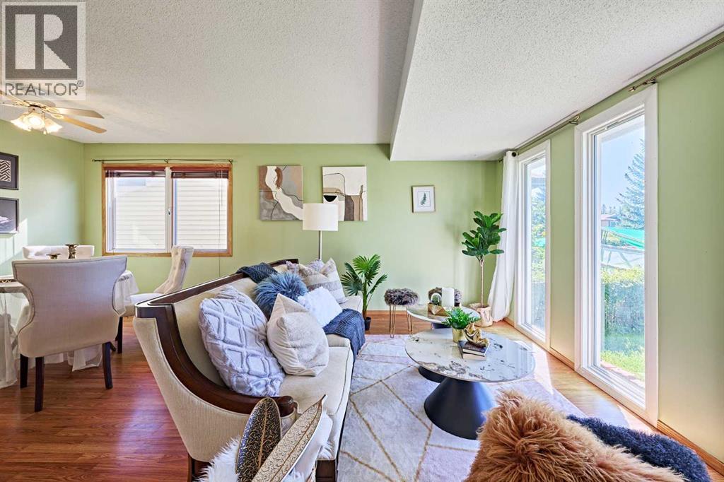 Single Family House for Sale in  Shawmeadows Crescent SW Shawnessy Calgary 