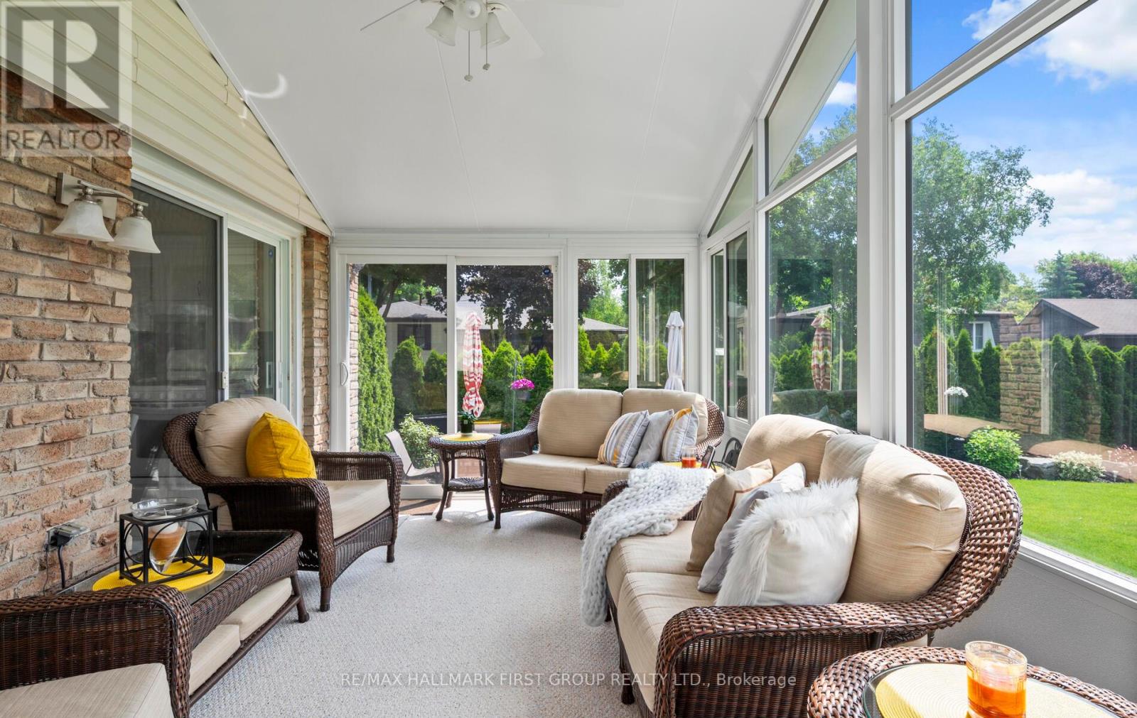 Photo 7 of 31 Michael Boulevard, Whitby ON