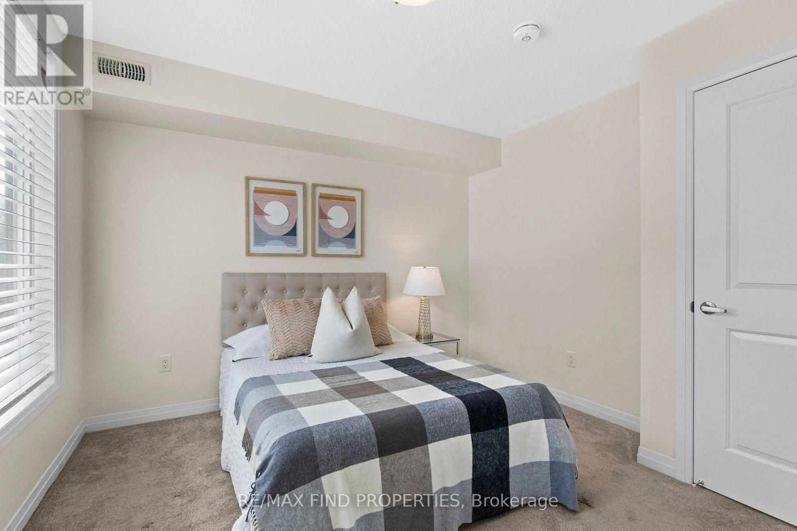 Photo 12 of 1622 Pleasure Valley Path, Oshawa ON