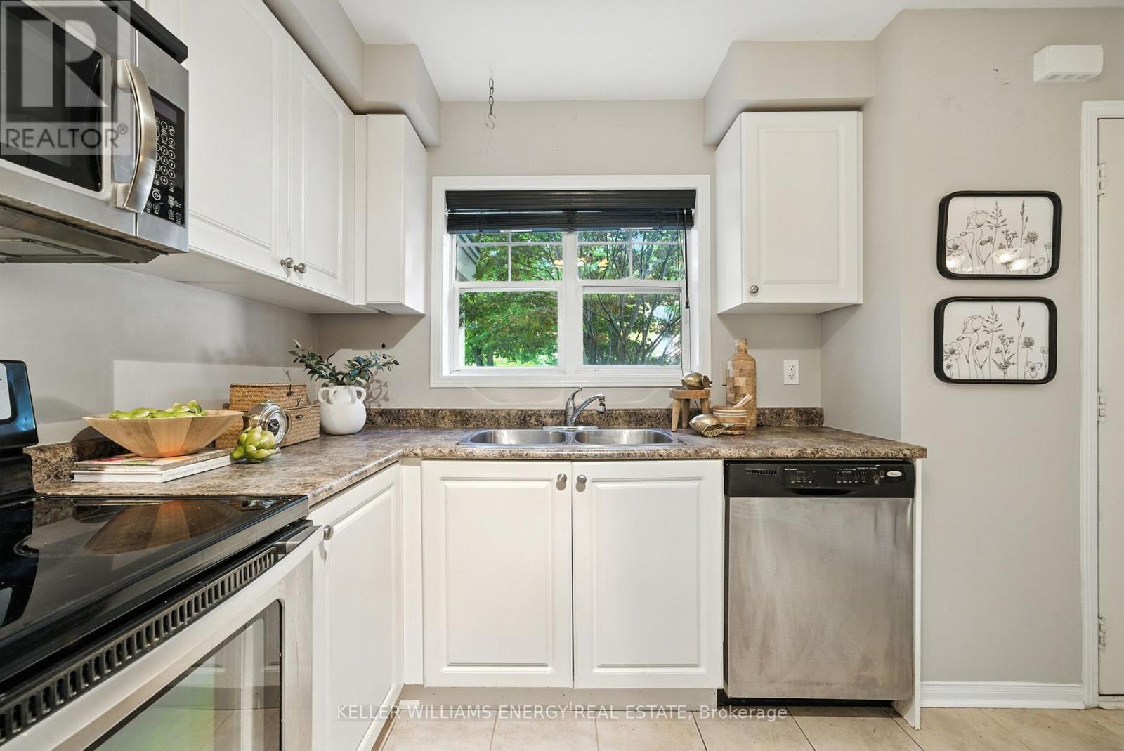 Photo 25 of 96 Port Union Road, Toronto ON