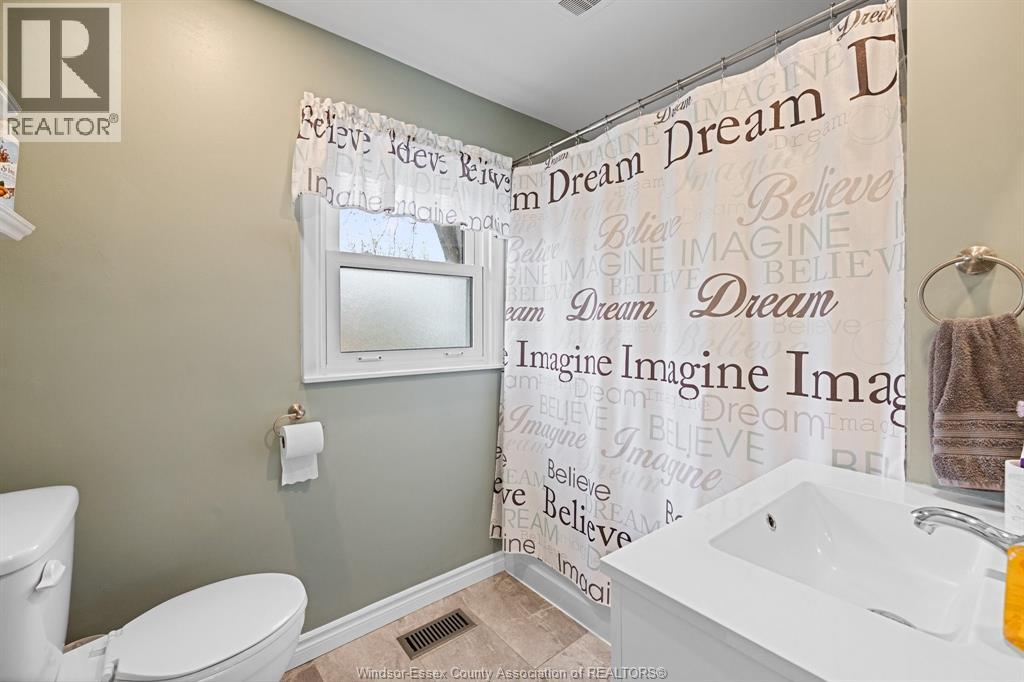 Photo 11 of 702 Martin Lane, Lasalle ON