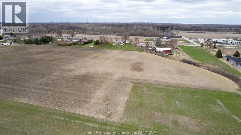 Photo 32 of 702 Martin Lane, Lasalle ON