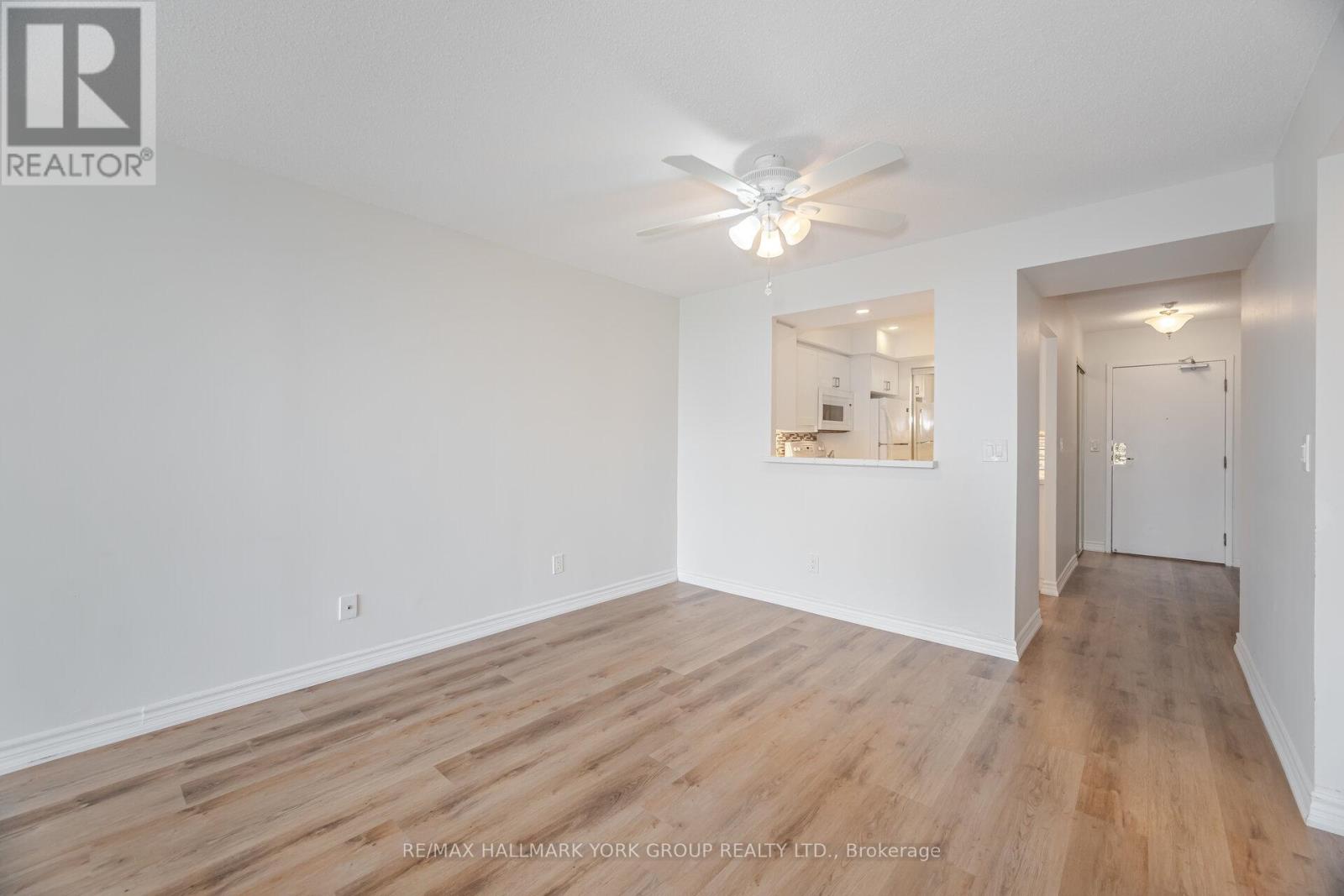 Photo 39 of 508 100 Observatory Lane, Richmond Hill ON