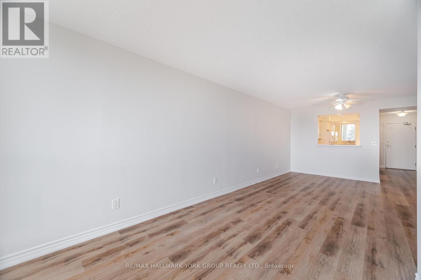 Photo 20 of 508 100 Observatory Lane, Richmond Hill ON
