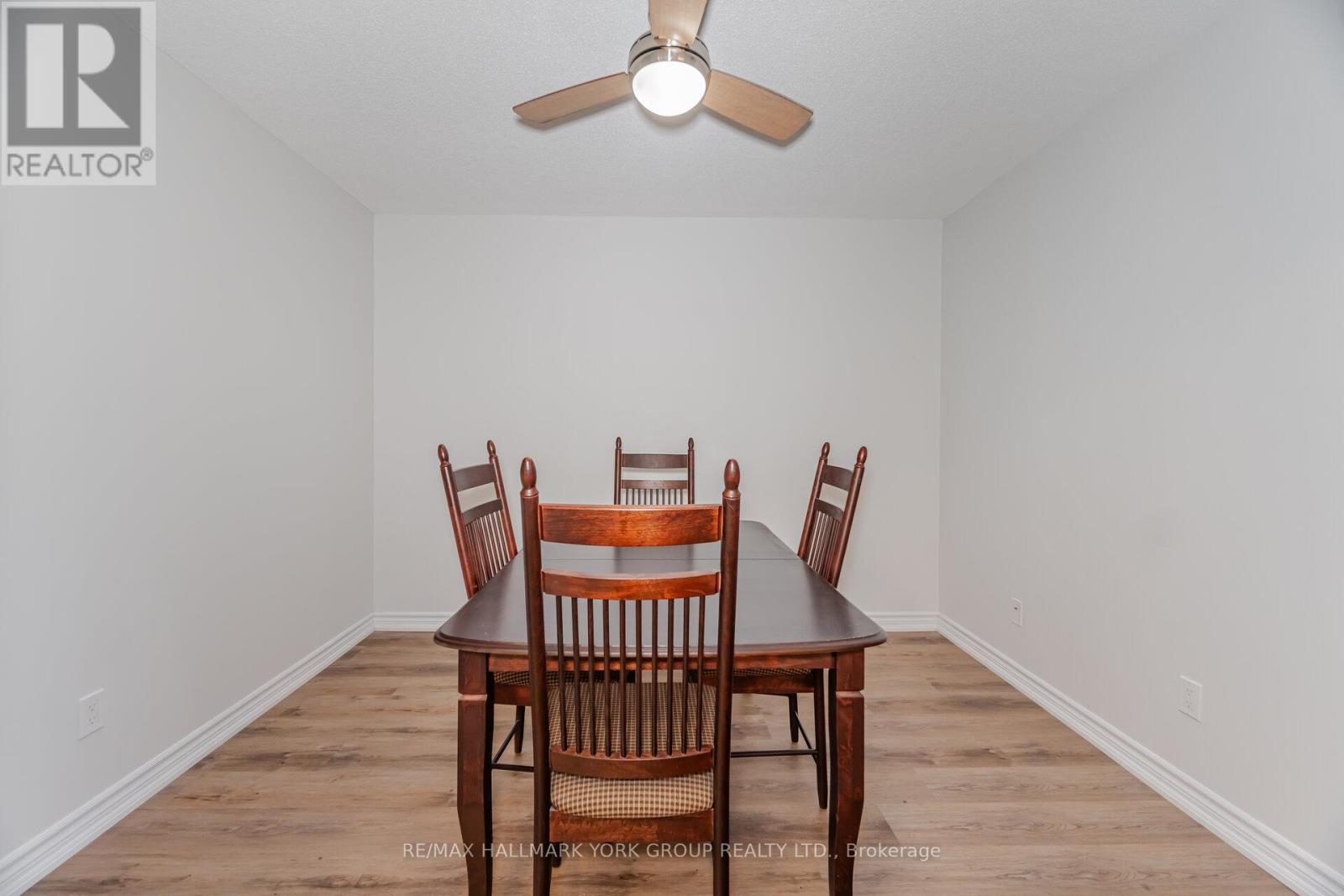 Photo 33 of 508 100 Observatory Lane, Richmond Hill ON