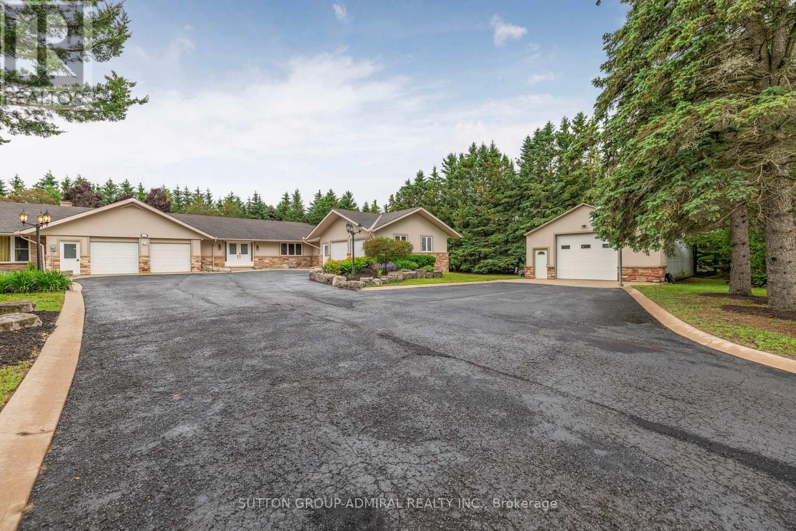 Photo 47 of 120 Lake Woods Drive, Whitchurchstouffville ON