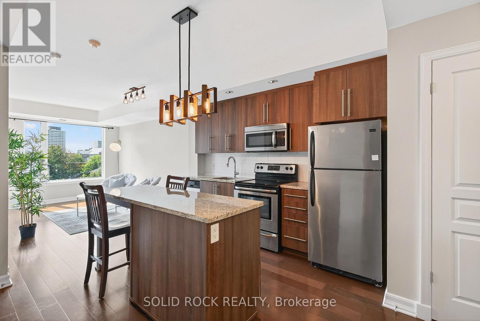 Photo 10 of 703 238 Besserer Street, Ottawa ON