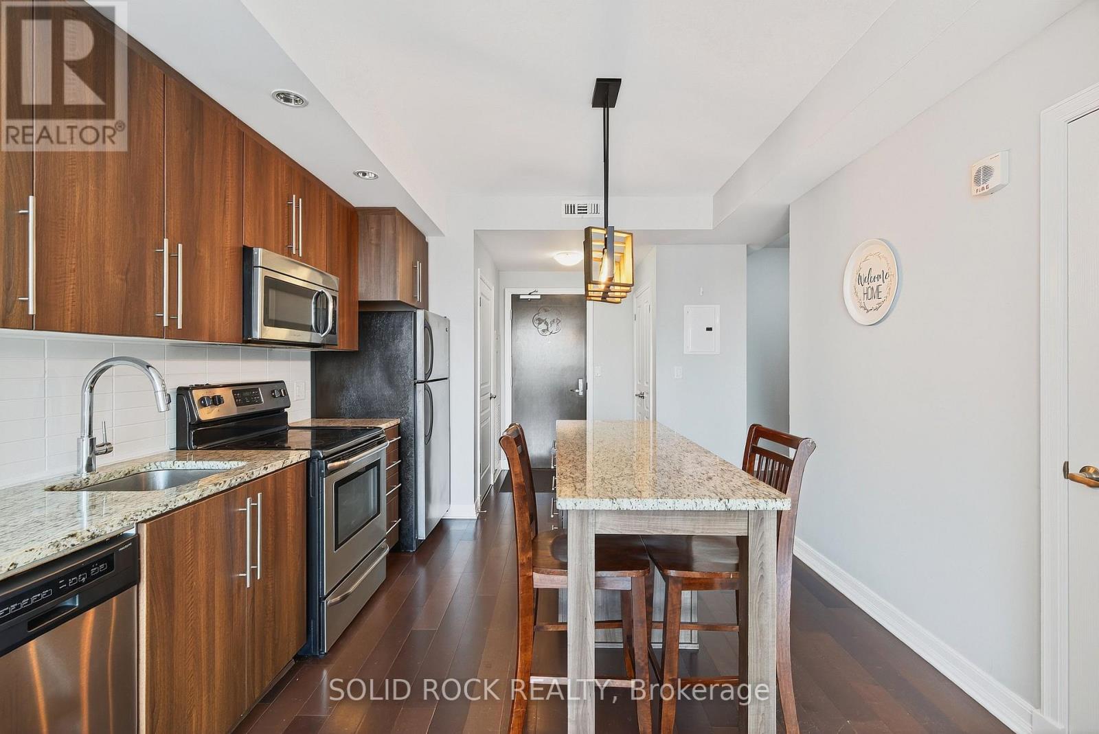 Photo 11 of 703 238 Besserer Street, Ottawa ON