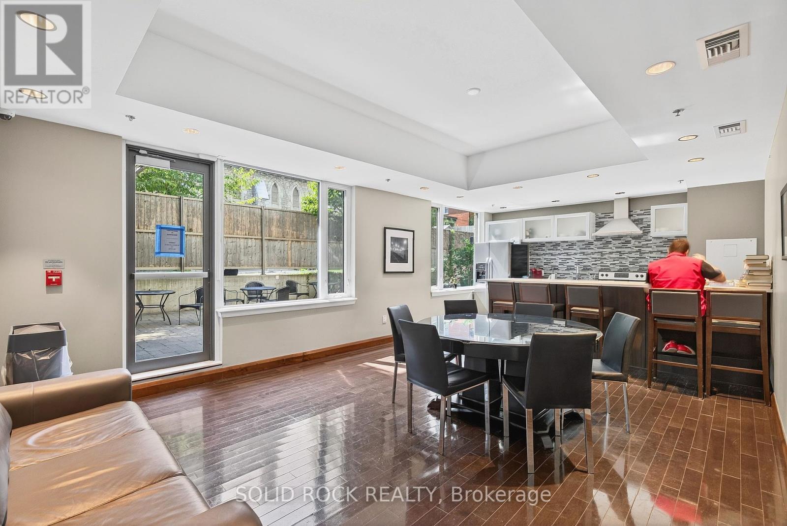 Photo 34 of 703 238 Besserer Street, Ottawa ON