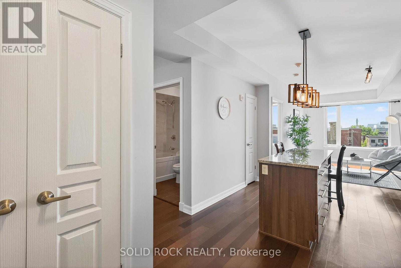 Photo 7 of 703 238 Besserer Street, Ottawa ON