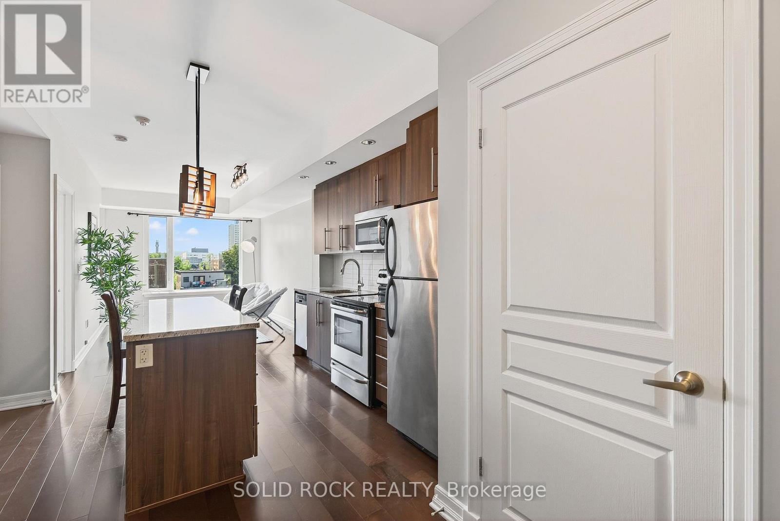 Photo 8 of 703 238 Besserer Street, Ottawa ON