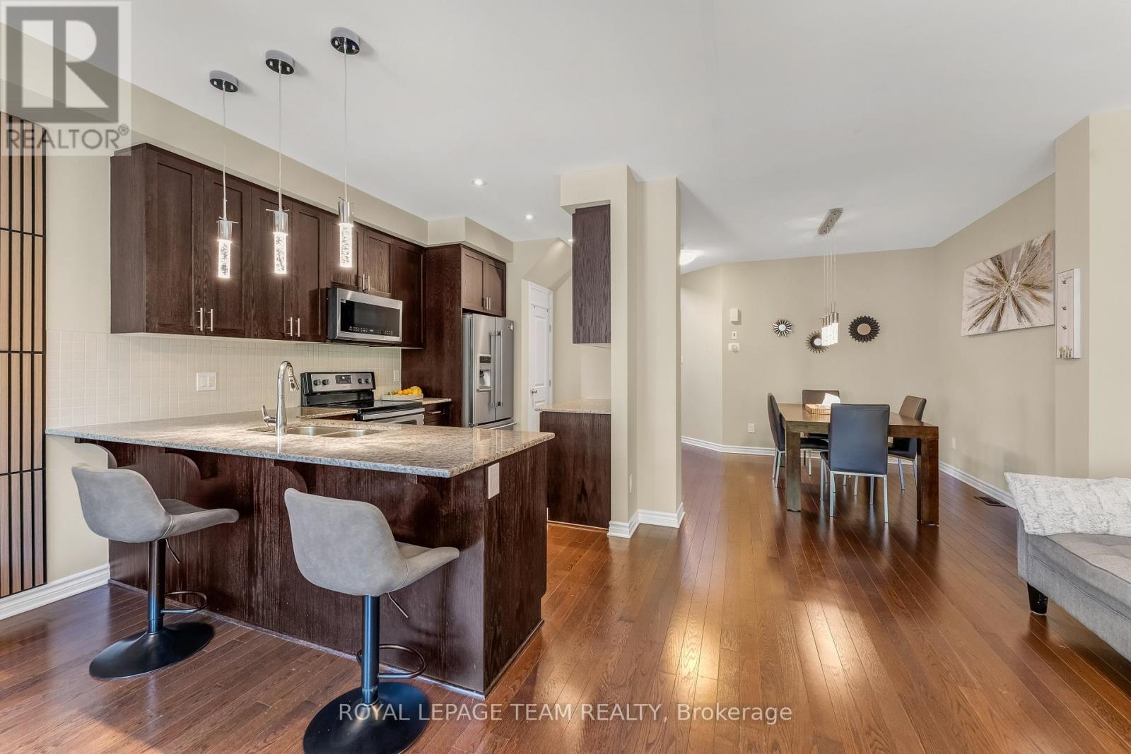 Photo 16 of 345 Alasken Drive, Ottawa ON