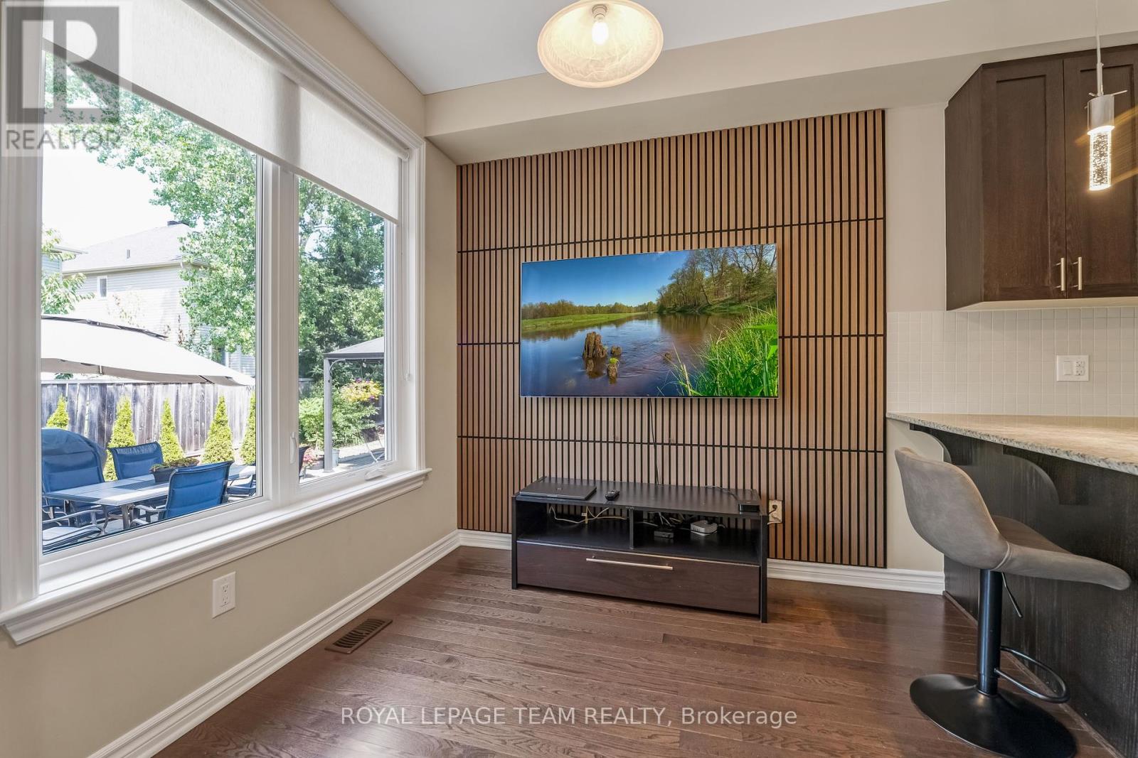 Photo 21 of 345 Alasken Drive, Ottawa ON