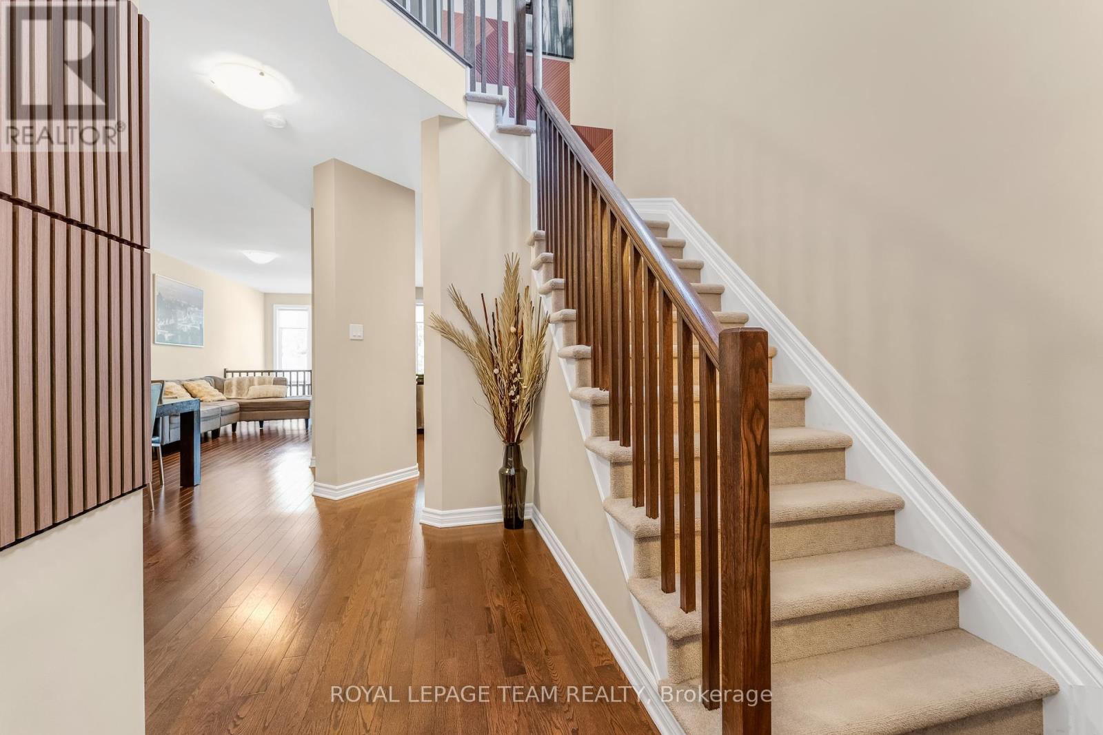 Photo 22 of 345 Alasken Drive, Ottawa ON